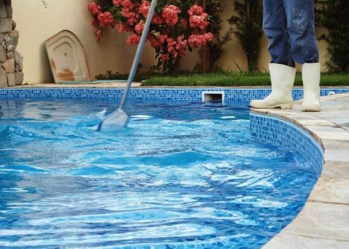 limpeza-de-piscina limpeza-de-piscina